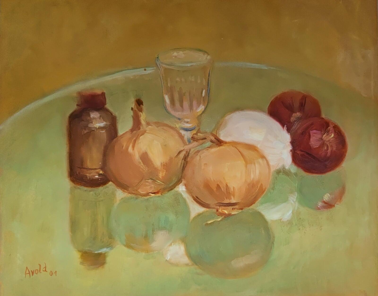 Zwiebeln auf Glastisch